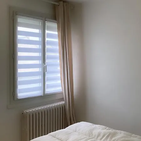 La Grande Boissiere 아브리르